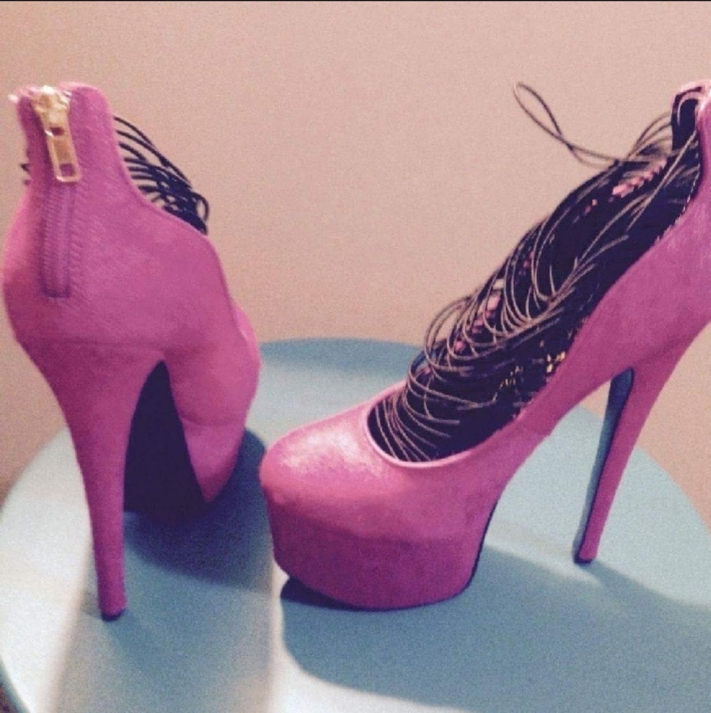 NEW London Trash Pink stiletto heels size 8